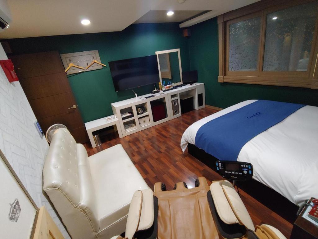 Sky Hotel Changwon Ngoại thất bức ảnh