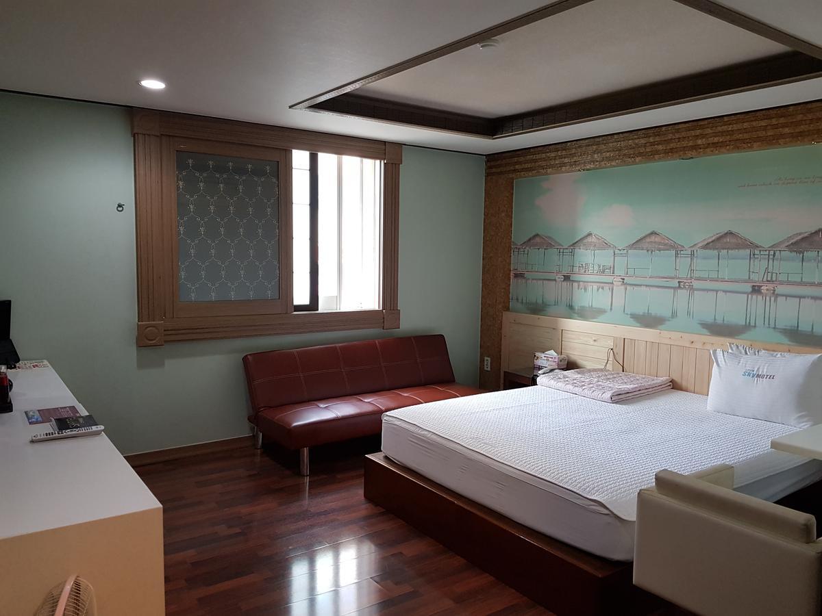 Sky Hotel Changwon Ngoại thất bức ảnh