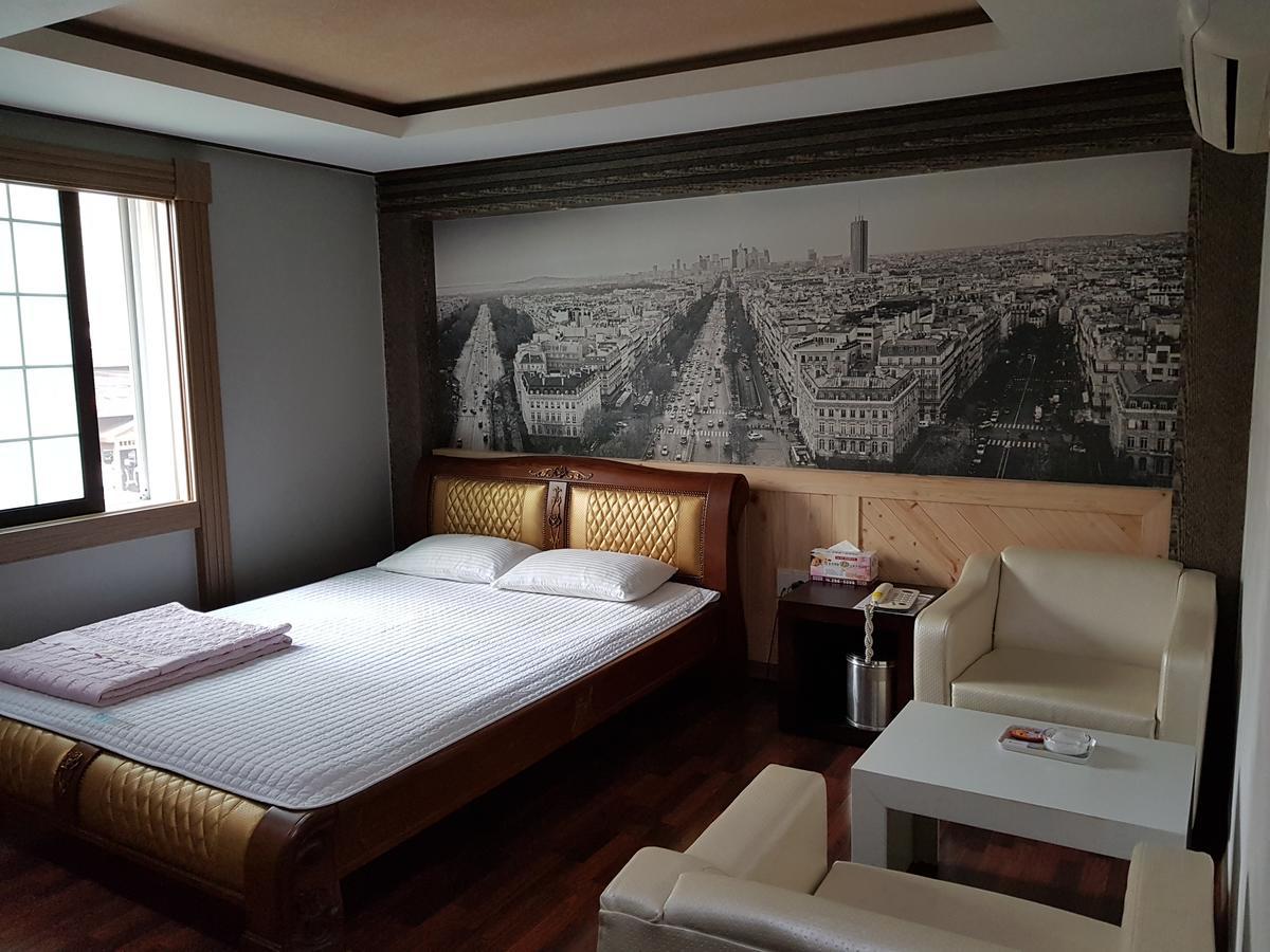 Sky Hotel Changwon Ngoại thất bức ảnh
